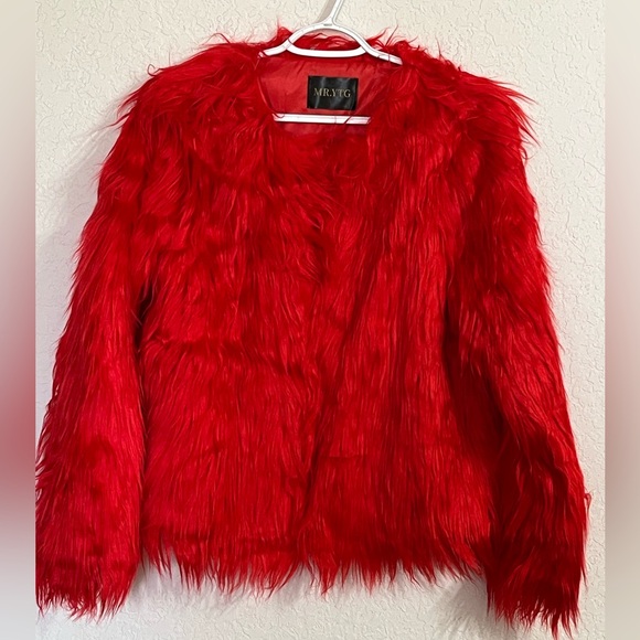 MR.YTG Women’s Striking Vibrant Red Shaggy Faux Fur Short Jacket Pockets Size M - Picture 2 of 11